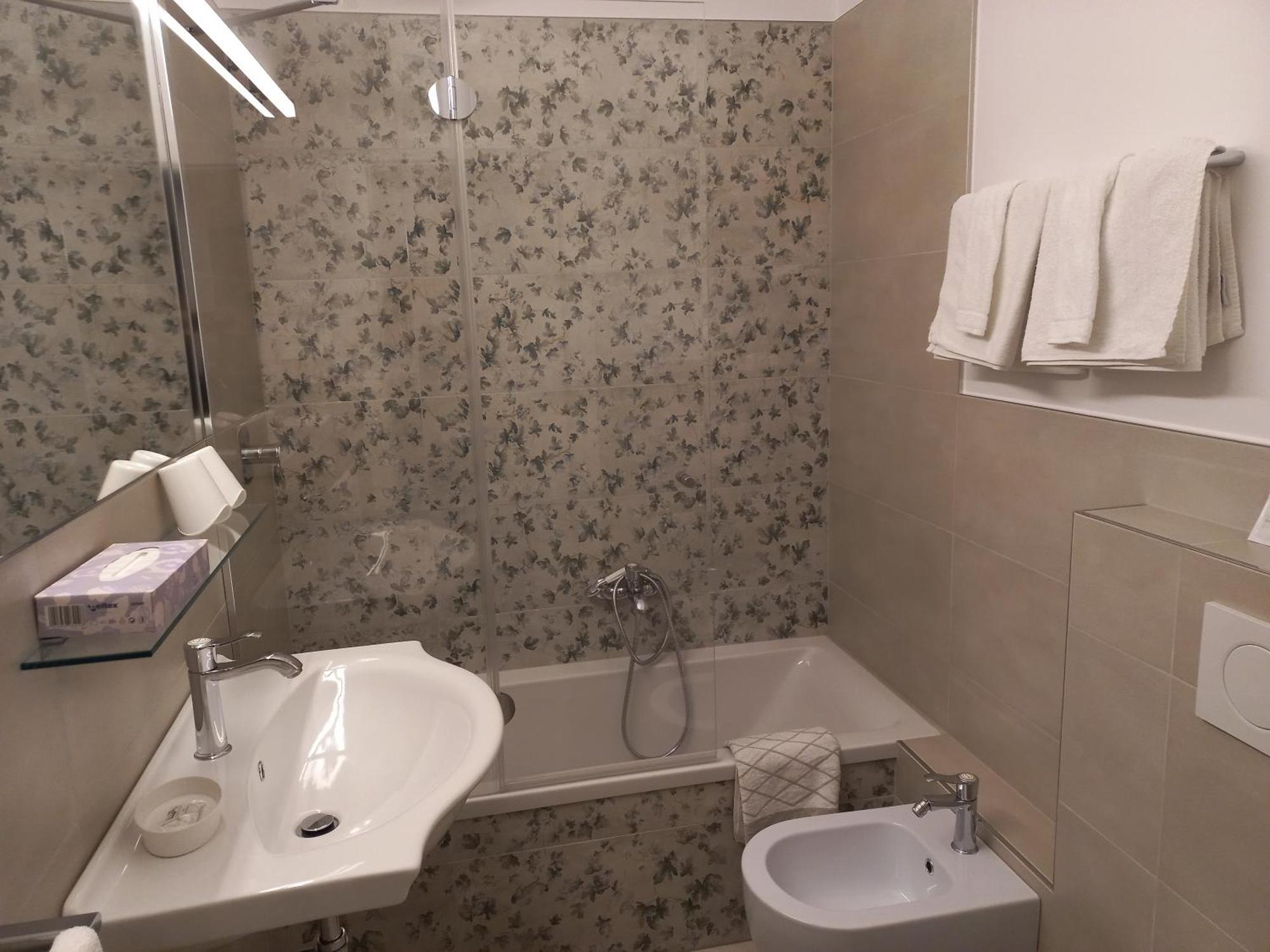 Hotel Lux 메라노 객실 사진